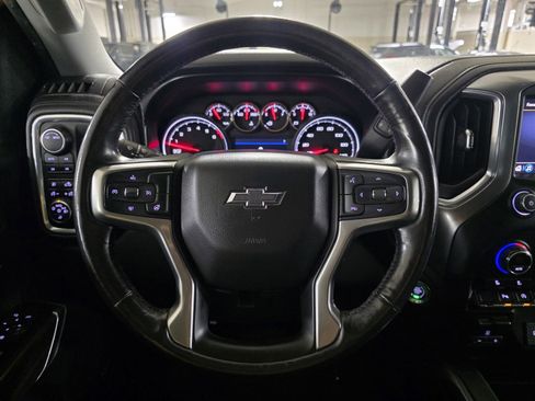 Used 2020 Chevrolet Silverado 1500 LT Trail Boss w/ Midnight Edition image 32