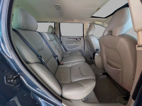 Used 2006 Volvo XC70 Ocean Race Edition AWD/4WD image 26