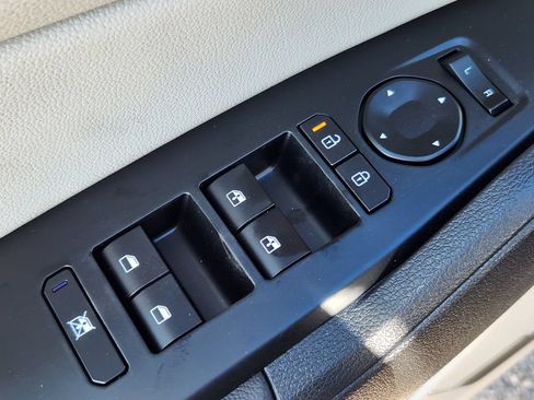 New 2026 Kia Sportage EX AWD/4WD image 9