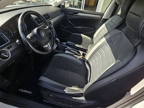 Used 2014 Volkswagen Passat 2.5 SE image 10