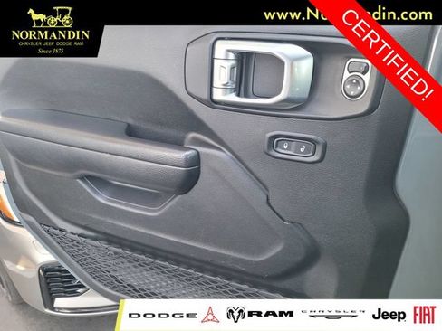 Certified 2024 Jeep Wrangler Unlimited Rubicon 4xe AWD/4WD image 15