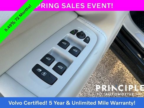 Certified 2023 Volvo XC60 B5 Plus w/ Climate Package image 28