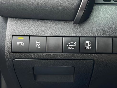 Used 2024 Toyota Camry SE image 34