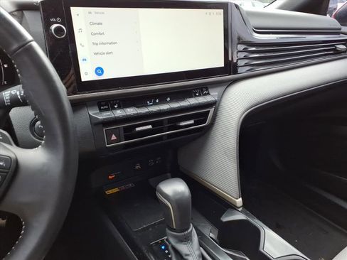 Used 2025 Toyota Camry SE w/ Multimedia Upgrade Package FWD image 27