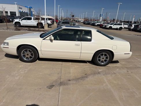 Used 2002 Cadillac Eldorado Collector's Edition image 4