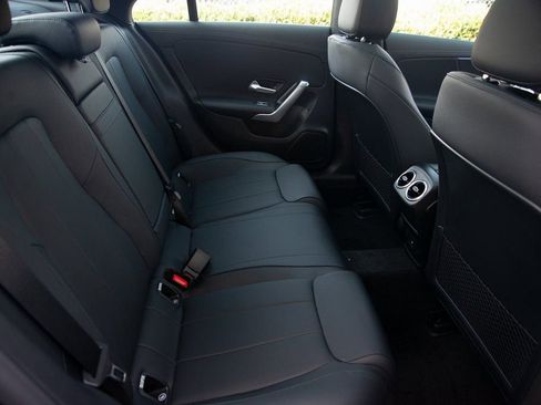 Used 2025 Mercedes-Benz CLA 250 4MATIC image 24