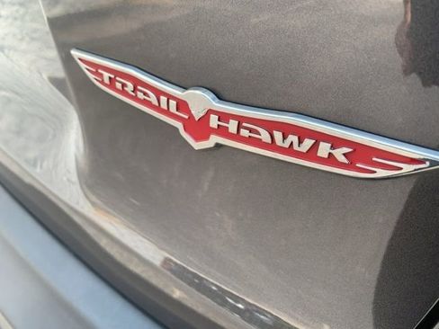 Used 2022 Jeep Cherokee Trailhawk w/ Trailer Tow Group image 18