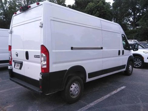 Used 2023 RAM ProMaster 2500 FWD image 4