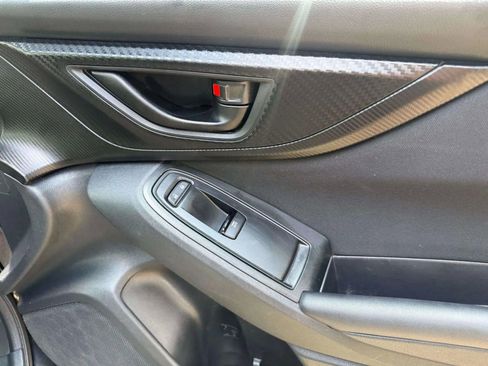 Used 2019 Subaru Impreza 2.0i Premium image 10