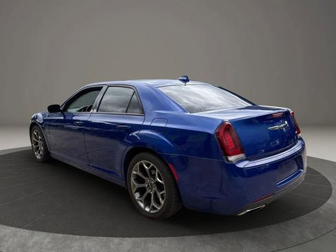 Used 2018 Chrysler 300 Touring w/ Sport Appearance Package image 5