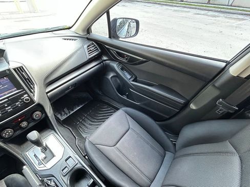 Used 2019 Subaru Crosstrek 2.0i AWD/4WD image 11