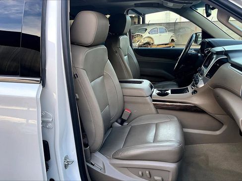 Used 2018 GMC Yukon XL SLT w/ Open Road Package image 9