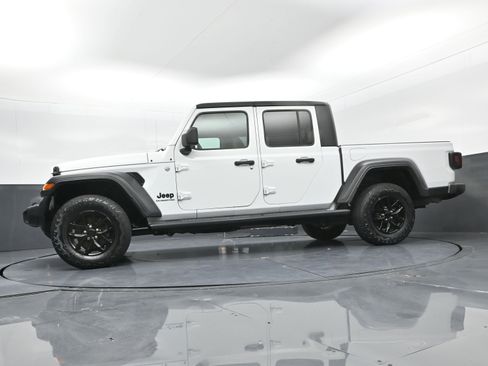 Used 2020 Jeep Gladiator Sport w/ Quick Order Package 24S image 28