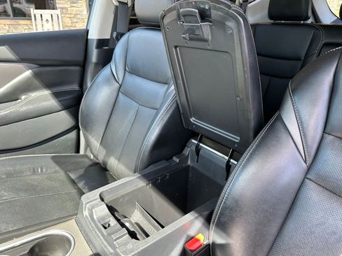 Used 2019 Nissan Murano SL w/ Cargo Package image 15