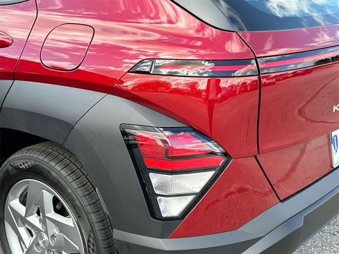New 2026 Hyundai Kona SE image 18