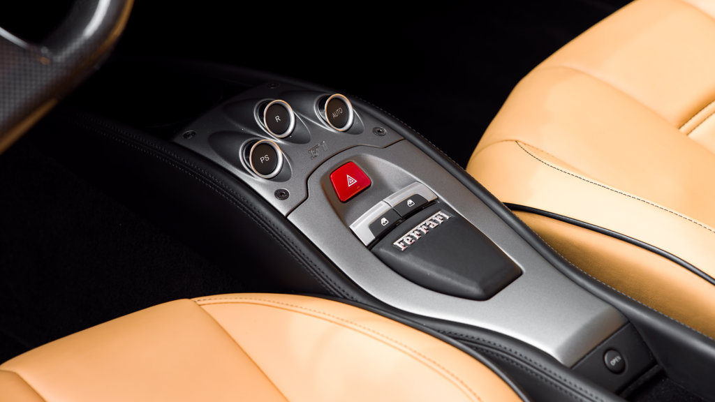 Certified 2013 Ferrari 458 Italia Coupe RWD image 20