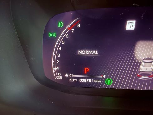 Used 2023 Acura MDX SH-AWD w/ Advance Package image 30