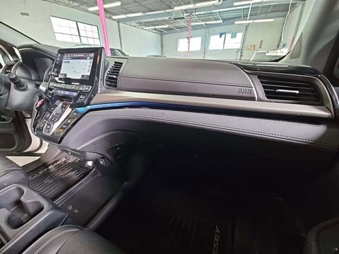 Used 2022 Honda Odyssey Touring image 15