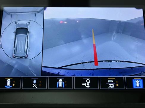 Used 2022 Chevrolet Equinox LT FWD image 18