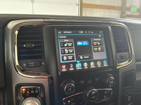 Used 2015 RAM 1500 Sport w/ Black Ram 1500 Sport Group AWD/4WD image 29