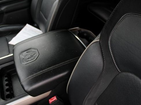 Used 2019 RAM 1500 Laramie image 28