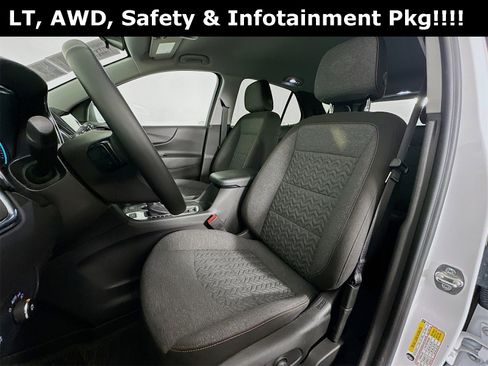 Used 2024 Chevrolet Equinox LT image 22