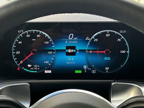 Used 2023 Mercedes-Benz EQB 300 300 w/ Exclusive Package image 18