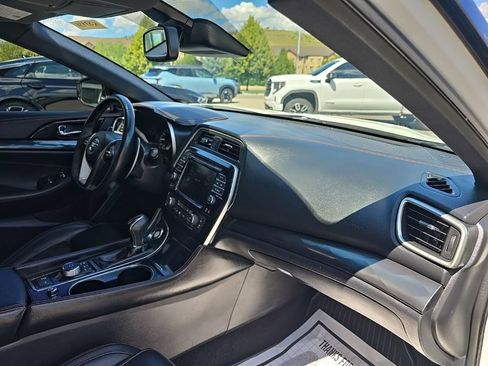 Used 2019 Nissan Maxima SR w/ Premium Package FWD image 7