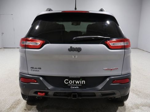 Used 2015 Jeep Cherokee Trailhawk w/ Comfort/Convenience Group image 3