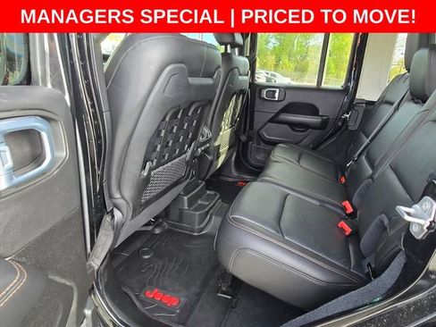 Used 2022 Jeep Wrangler Unlimited Rubicon w/ Trailer Tow Package AWD/4WD image 26