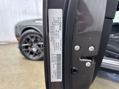 Used 2019 Dodge Challenger R/T Scat Pack image 27
