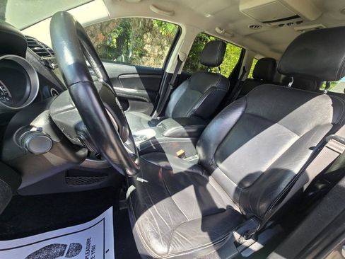 Used 2014 Dodge Journey SXT w/ Flexible Seating Group FWD image 22