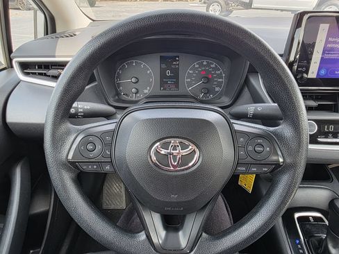 Used 2024 Toyota Corolla LE FWD image 30
