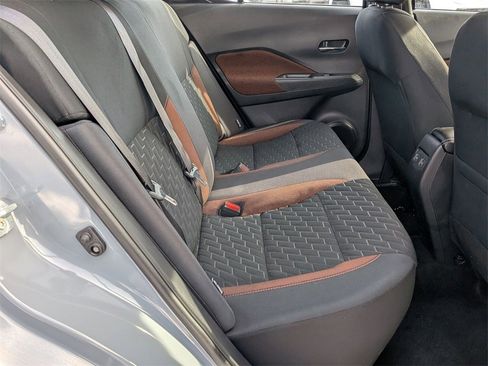 Used 2021 Nissan Kicks SR image 22