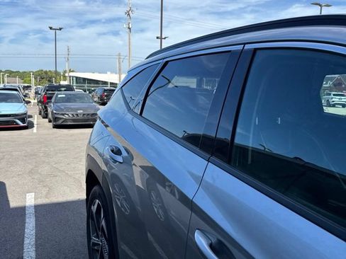 Certified 2024 Hyundai Tucson Limited FWD image 3