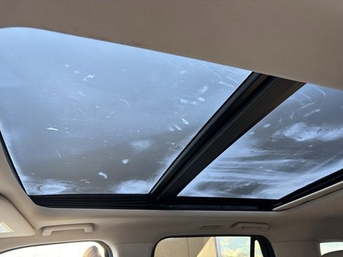 Used 2023 Ford Expedition Max Limited image 11