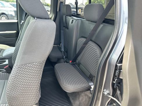 Used 2017 Nissan Frontier SV w/ SV Value Truck Package RWD image 24
