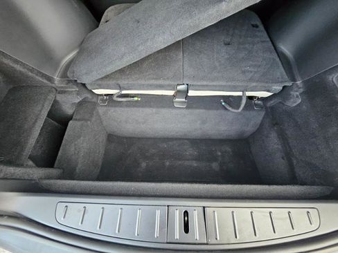 Used 2022 Tesla Model X image 66