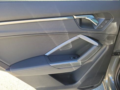 Certified 2025 Audi Q3 2.0T Premium w/ Convenience Package image 12
