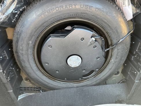 Used 2022 Nissan Murano SL w/ Cargo Package image 17