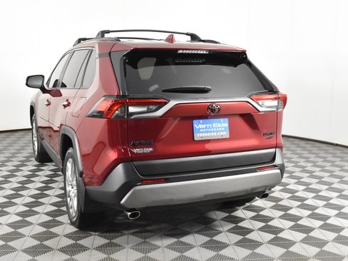 Used 2024 Toyota RAV4 Limited image 7