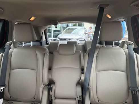 Certified 2024 Honda Odyssey Touring image 14