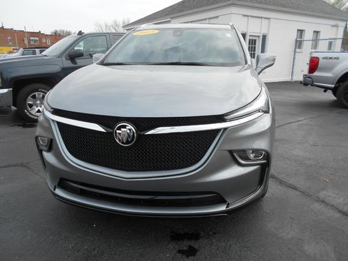 Used 2023 Buick Enclave Essence w/ Experience Buick Package image 3