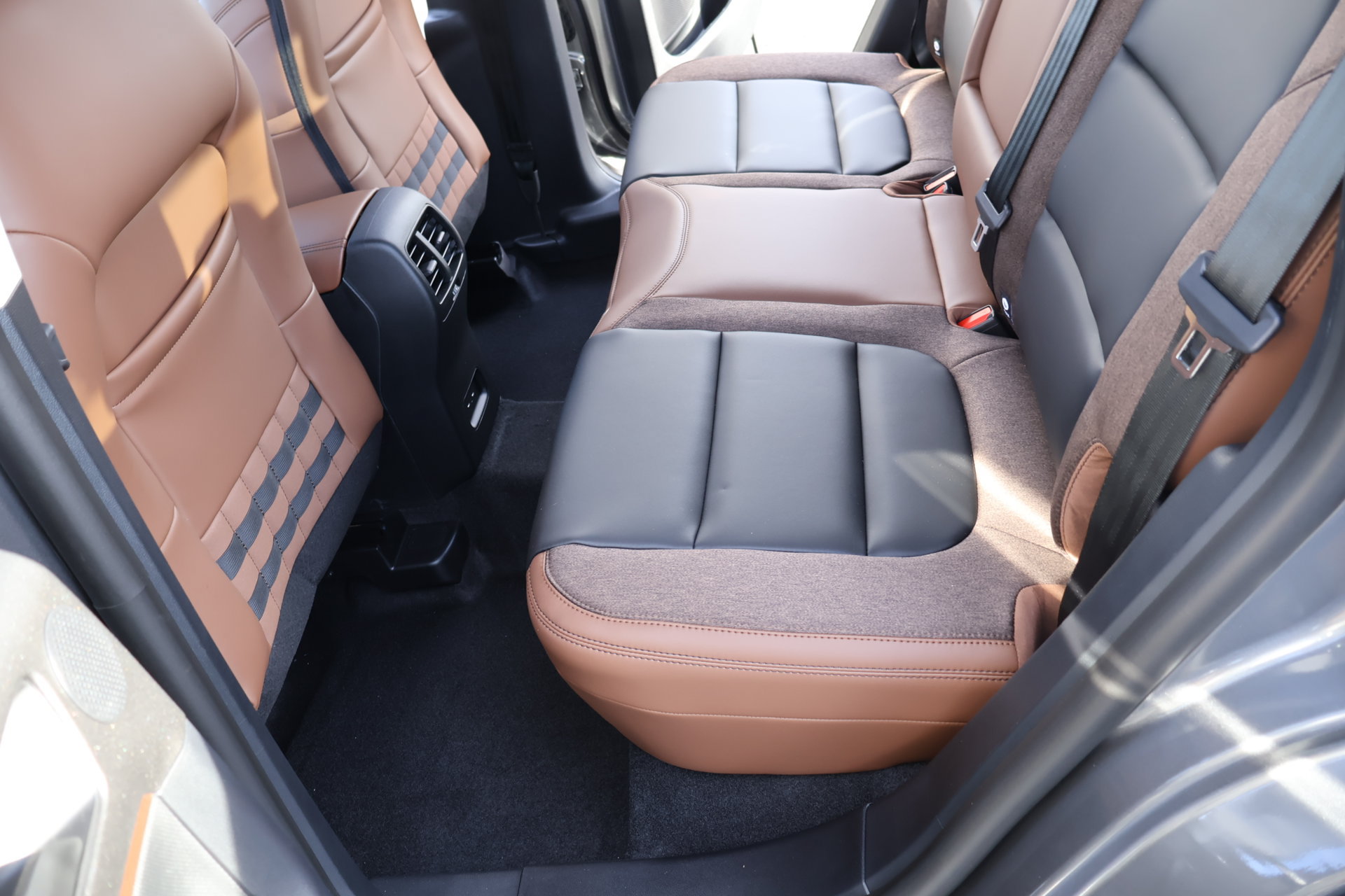 New 2026 Ford Bronco Sport Outer Banks w/ Outer Banks Tech Package+ AWD/4WD image 13