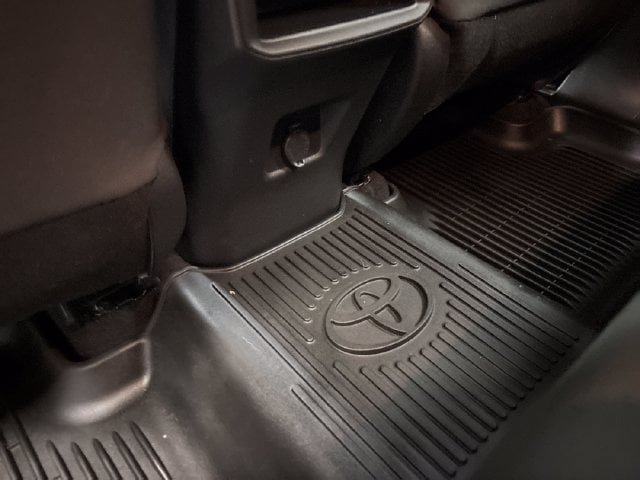Used 2020 Toyota RAV4 LE w/ All Weather Liner Package AWD/4WD image 29