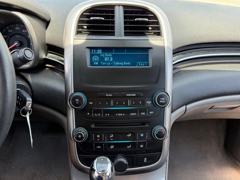 Used 2015 Chevrolet Malibu LS w/ Protection Package FWD image 12