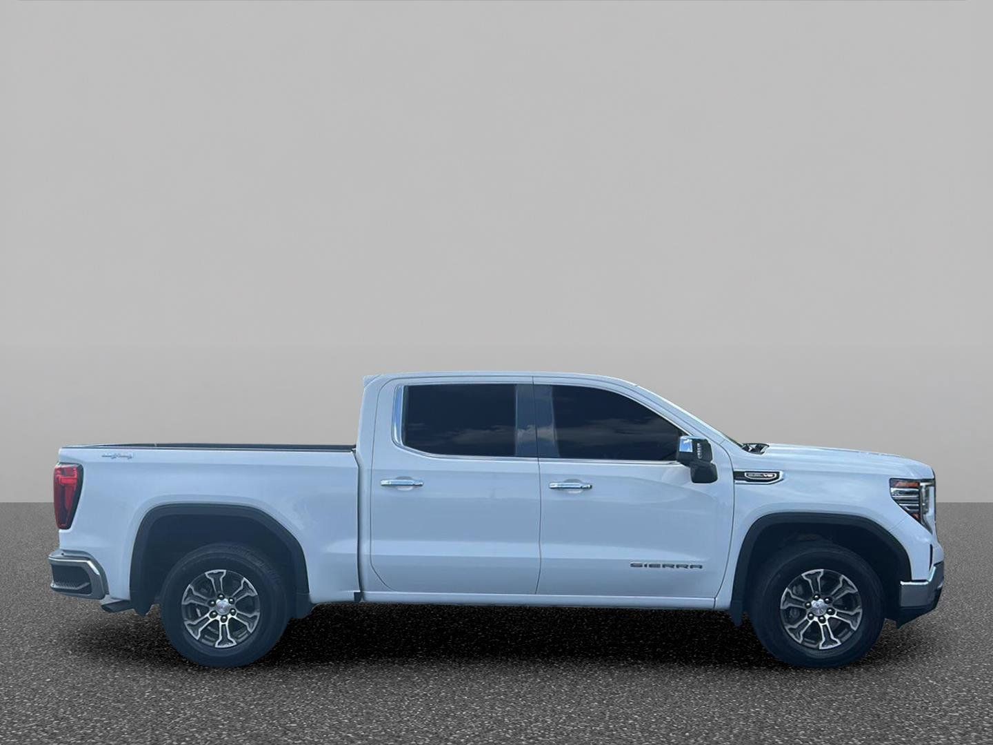 Certified 2025 GMC Sierra 1500 SLT AWD/4WD image 9