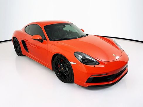 Used 2018 Porsche 718 Cayman S RWD image 4