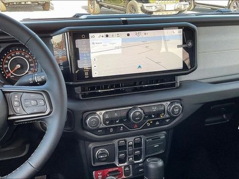 New 2025 Jeep Gladiator Willys image 5