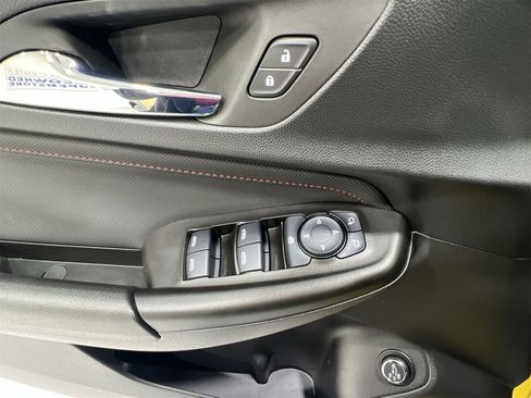 Used 2023 Chevrolet TrailBlazer RS w/ Sun and Liftgate Package image 13